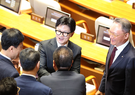본회의 참석한 한동훈 의원