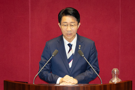 22대 후반기 신임 의장 조정식 "본회의 개최 정례화…개헌 필요"