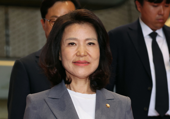 국회 데뷔 이진숙 "다수당에 안 좋은 기억"…민주 "그럼 하지 마세요"