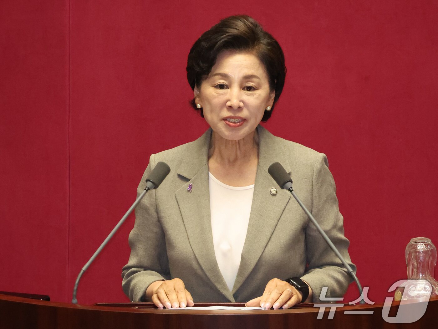 본문 이미지 - 22대 국회 후반기 국회부의장으로 선출된 남인순 더불어민주당 의원이 5일 오후 서울 여의도 국회 본회의장에서 당선인사를 하고 있다. 2026.6.5 ⓒ 뉴스1 황기선 기자