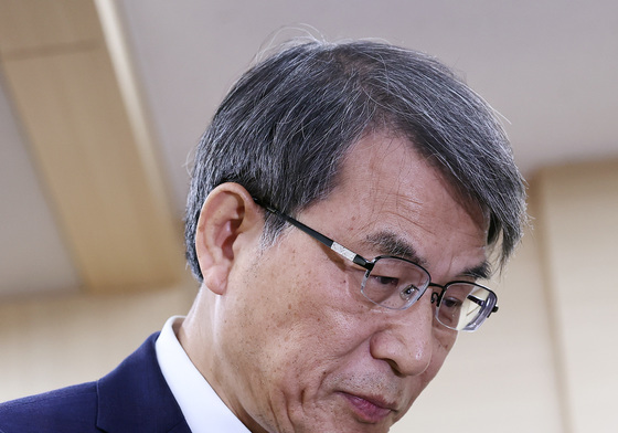 대국민 사과 마친 노태악 "선관위원장직 물러나겠다"