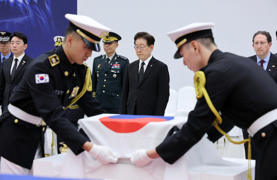 한미 6·25전사자 유해 상호봉환식 참석한 이재명 대통령