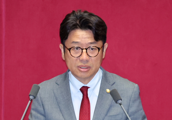 인사말하는 유의동 의원