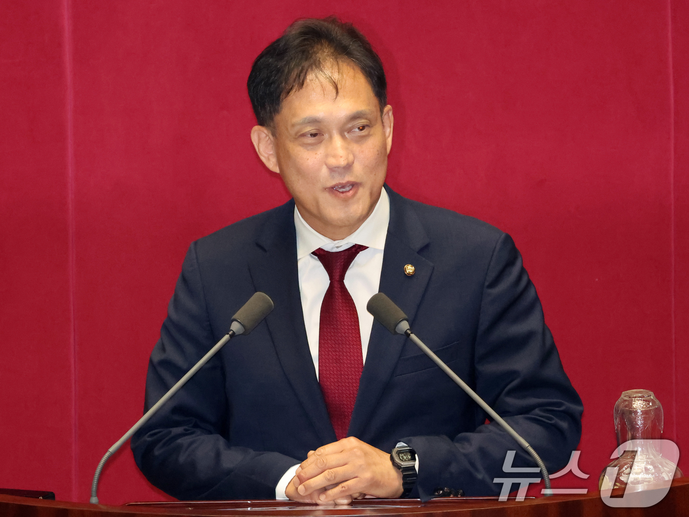 (서울=뉴스1) 황기선 기자 = 6·3 재보궐선거로 당선된 김태규 국민의힘 의원이 5일 서울 여의도 국회에서 열린 제436회 국회(임시회) 제1차 본회의에 참석해 인사말을 하고 있 …