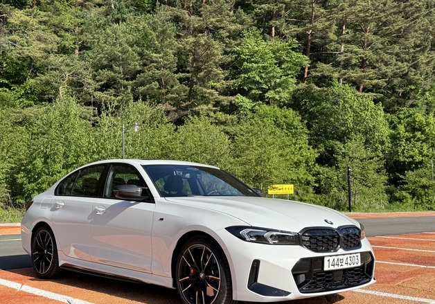 "車 담당 기자라고? 그럼 이차 타봐야지" BMW M340i[시승기]