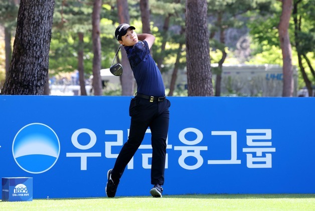최찬, KPGA 선수권 2R 공동 선두 도약…시즌 2승 정조준