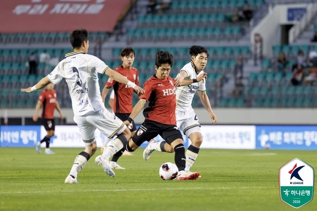 K리그2 선두 부산, 2골 우위 못 지키고 충남아산과 무승부