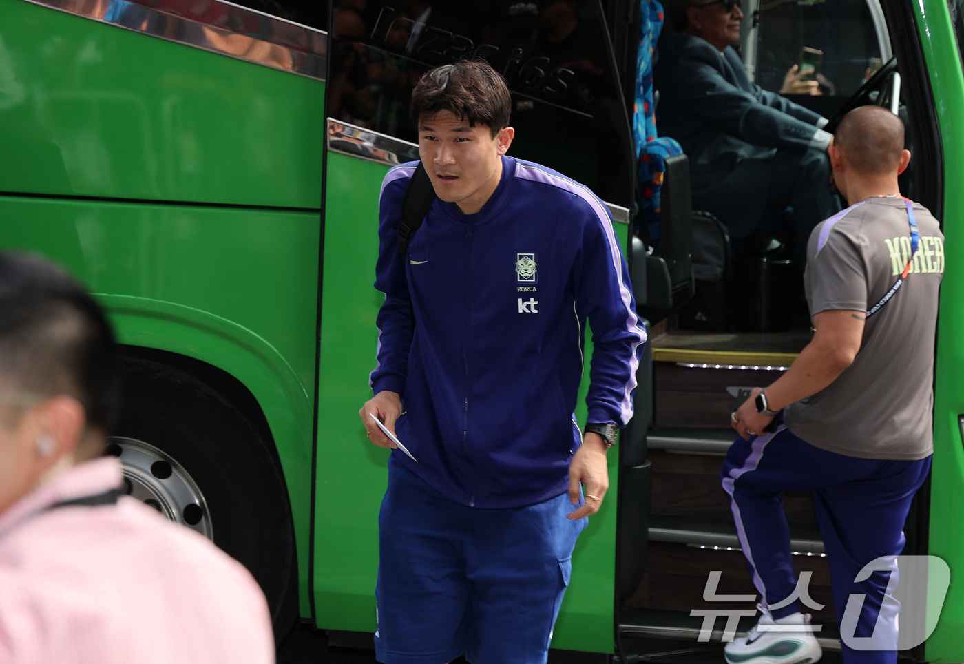 (과달라하라(멕시코)=뉴스1) 임세영 기자 = 대한민국 축구대표팀 김민재가 5일(현지시간) 2026 국제축구연맹(FIFA) 북중미월드컵이 열리는 멕시코 할리스코 과달라하라에 도착, …