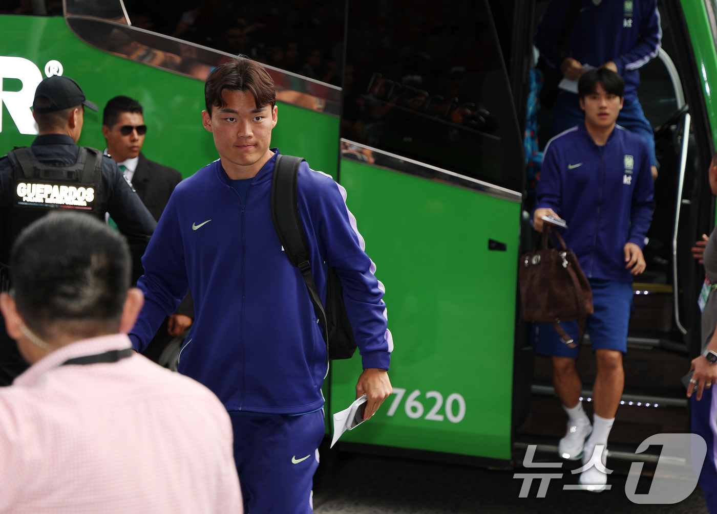 (과달라하라(멕시코)=뉴스1) 임세영 기자 = 대한민국 축구대표팀 오현규가 5일(현지시간) 2026 국제축구연맹(FIFA) 북중미월드컵이 열리는 멕시코 할리스코 과달라하라에 도착, …