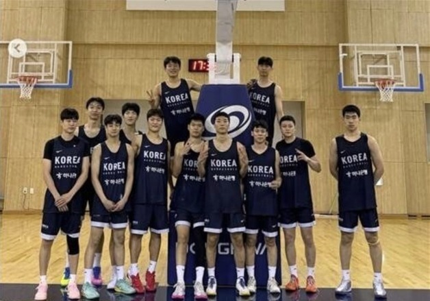 U18 남자 농구대표팀, 중국에 80-92 패배…아시아컵 예선은 통과