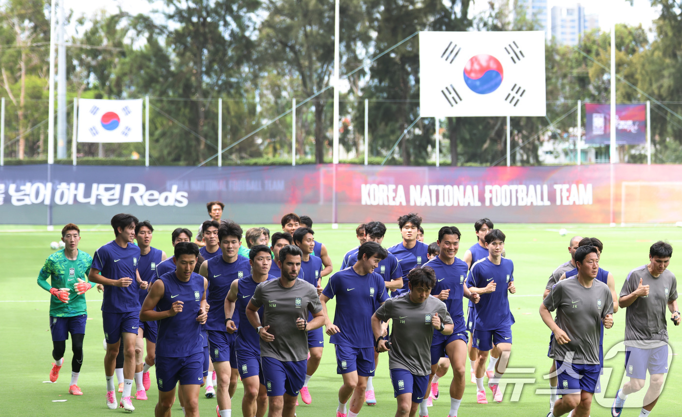 (과달라하라(멕시코)=뉴스1) 임세영 기자 = 대한민국 축구대표팀 선수들이 6일(현지시간) 멕시코 할리스코 과달라하라에 위치한 '치바스 베르데 바예' 훈련장에서 열린 2026 국제 …