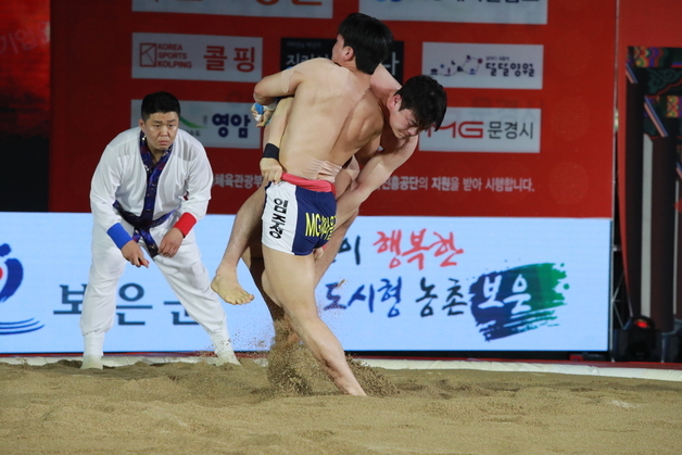 전국 장사들의 명승부…보은서 8일 '단오장사씨름대회' 개막