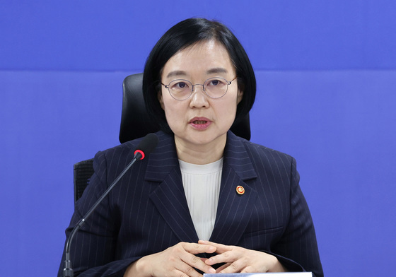 野, 한성숙 총리 후보자 지명에 "투표용지 부족 사태 수습이 먼저"