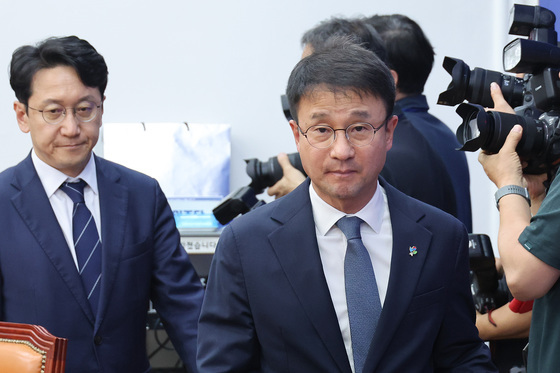 한병도 원내대표, 긴급 기자간담회 참석
