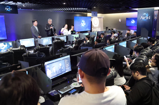 젠슨 황, 또 PC방으로