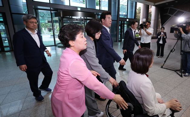 국민의힘, 재선거 시민 시위 관련 안전 대책 촉구 경찰청 항의 방문
