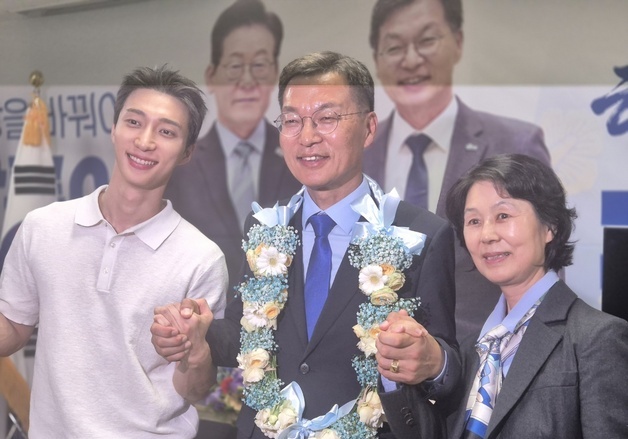 강릉 첫 민주당 시장 시대 '본격화'…김중남 인수위 8일 출범
