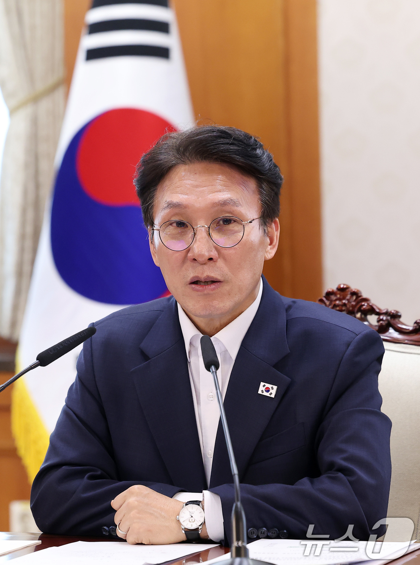 (서울=뉴스1) 김성진 기자 = 김민석 국무총리가 7일 서울 종로구 정부서울청사에서 열린 지방선거 관리 관련 대학생과의 간담회에서 모두발언을 하고 있다. 2026.6.7/뉴스1
