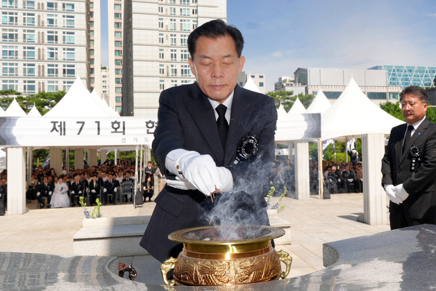 이재준 "호국영령들께서 지켜낸 땅…모두가 행복한 수원 미래 그릴 것"