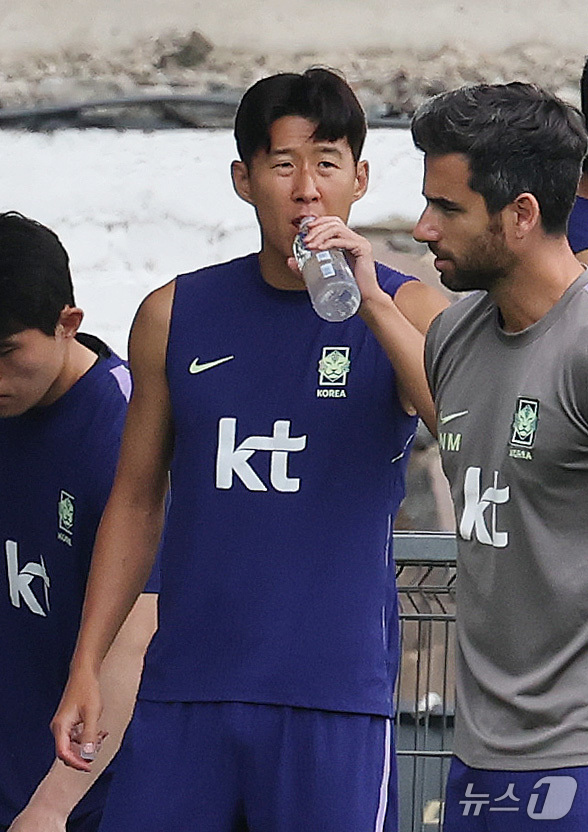 (과달라하라(멕시코)=뉴스1) 임세영 기자 = 2026 북중미 월드컵에 출전하는 대한민국 축구대표팀 손흥민이 7일(현지시간) 멕시코 과달라하라 인근 사포판에 위치한 치바스 바예 베 …