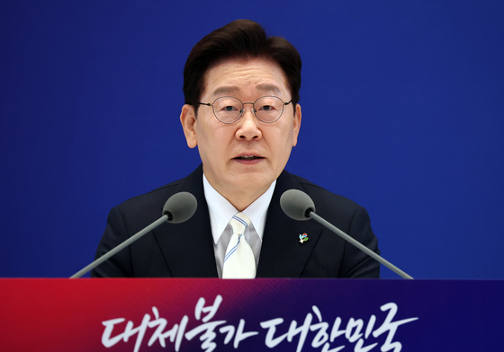 李대통령 "중동 전쟁 문제는 물가…원유가격 정상화 쉬울 것 같지 않아"