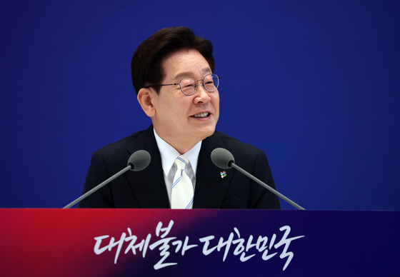 이재명 대통령 '취재진 질문에 답변'