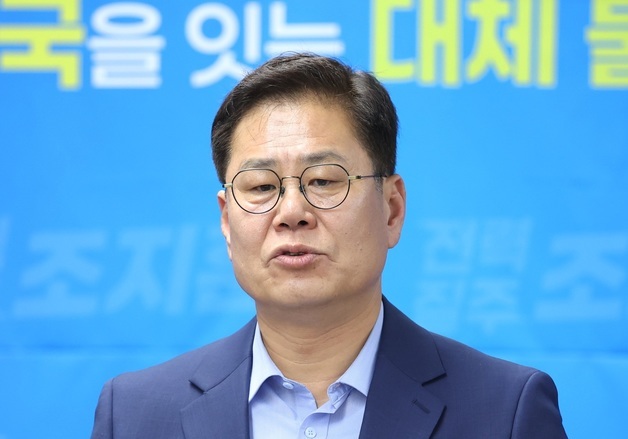 질의에 답변하는 조지훈 당선인