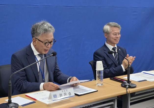 “젠슨 황이 투자하게 하겠다” 박수치는 민형배
