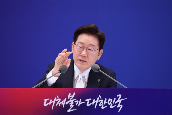 李대통령 "농인·발달장애인 투표권 보장 바람직…간단한 문제 아냐"