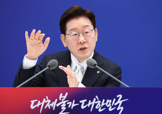 李대통령 "지선, 이길 곳 졌다면 성공 아냐…투표용지 사태 심각한 문제"(종합)