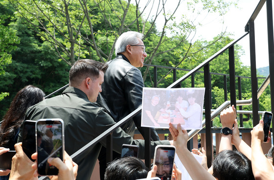 서울대학교 방문한 젠슨 황