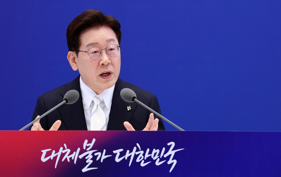 李대통령, 서울 패배에도 부동산 강공 드라이브 예고…"국정기조 안 바꿔"