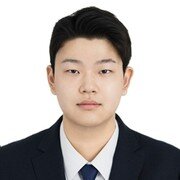 본문 이미지 - '젠슨 황의 발자취'를 개발한 대학생 유준혁(26·남) 씨. (유준혁 씨 제공)