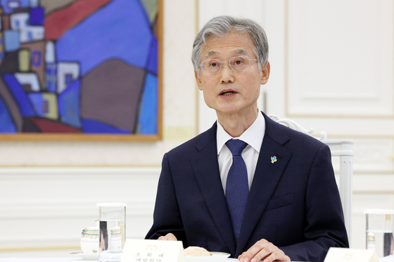 조희대 "투표용지 부족, 결코 있을 수 없는 일…납득할 조치해야"