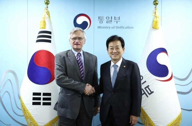 정동영, 피터 셈네비 한반도 특사 접견…한반도 문제 협력 논의