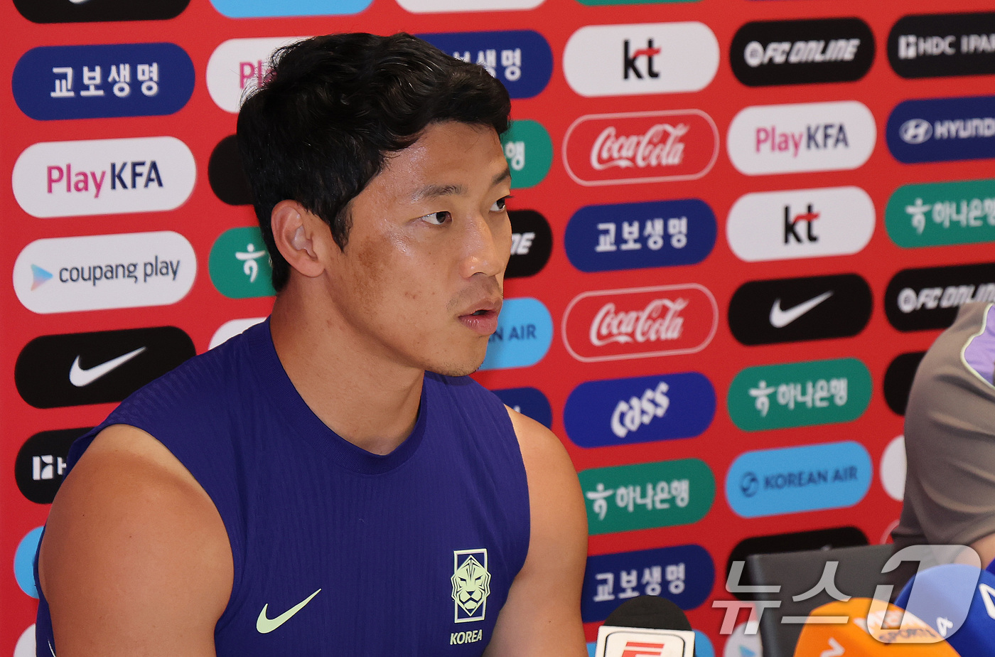 (과달라하라(멕시코)=뉴스1) 임세영 기자 = 2026 북중미 월드컵에 출전하는 대한민국 축구 국가대표팀 황희찬이 8일(현지시간) 멕시코 과달라하라 인근 사포판에 위치한 치바스 바 …