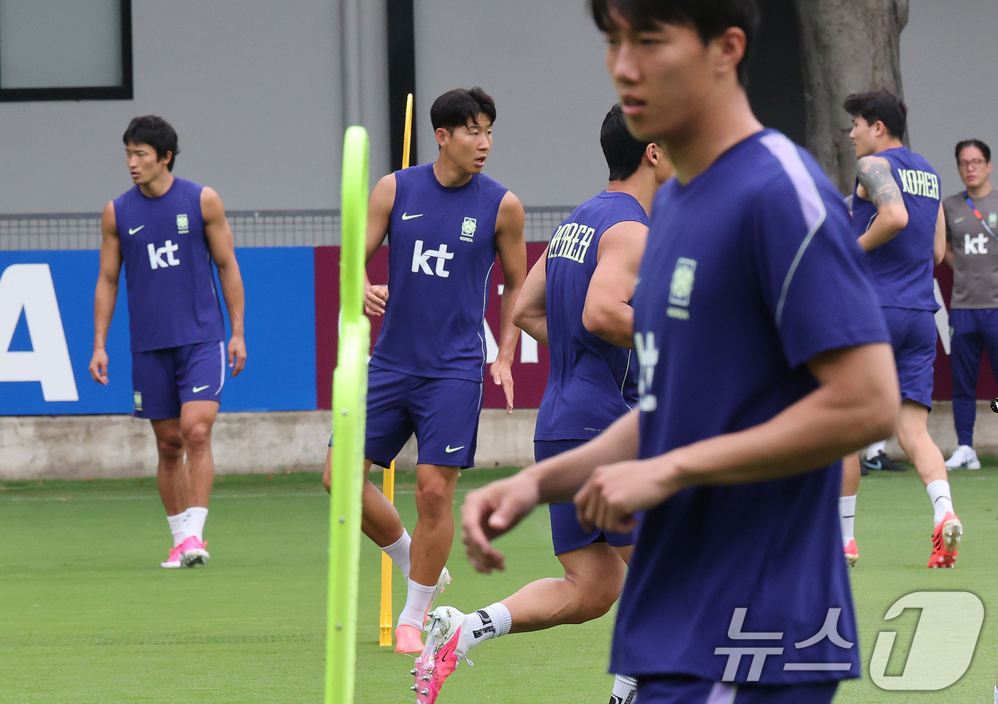 (과달라하라(멕시코)=뉴스1) 임세영 기자 = 2026 북중미 월드컵에 출전하는 대한민국 축구 국가대표팀 선수들이 8일(현지시간) 멕시코 과달라하라 인근 사포판에 위치한 치바스 바 …