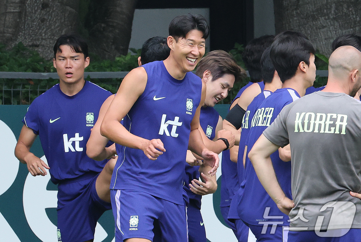 (과달라하라(멕시코)=뉴스1) 임세영 기자 = 2026 북중미 월드컵에 출전하는 대한민국 축구 국가대표팀 손흥민이 8일(현지시간) 멕시코 과달라하라 인근 사포판에 위치한 치바스 바 …