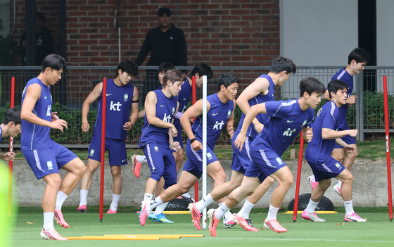 구슬땀 흘리는 축구대표팀 선수들