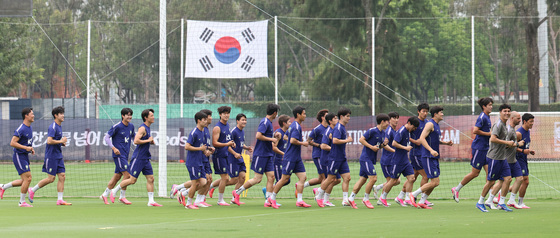 '가볍게 달리는 대한민국 축구대표팀'