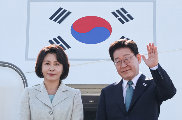 李대통령 "국민총소득 1960년 이후 최고치…삶에서 느껴지도록 최선"