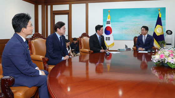 인사말하는 조정식 의장