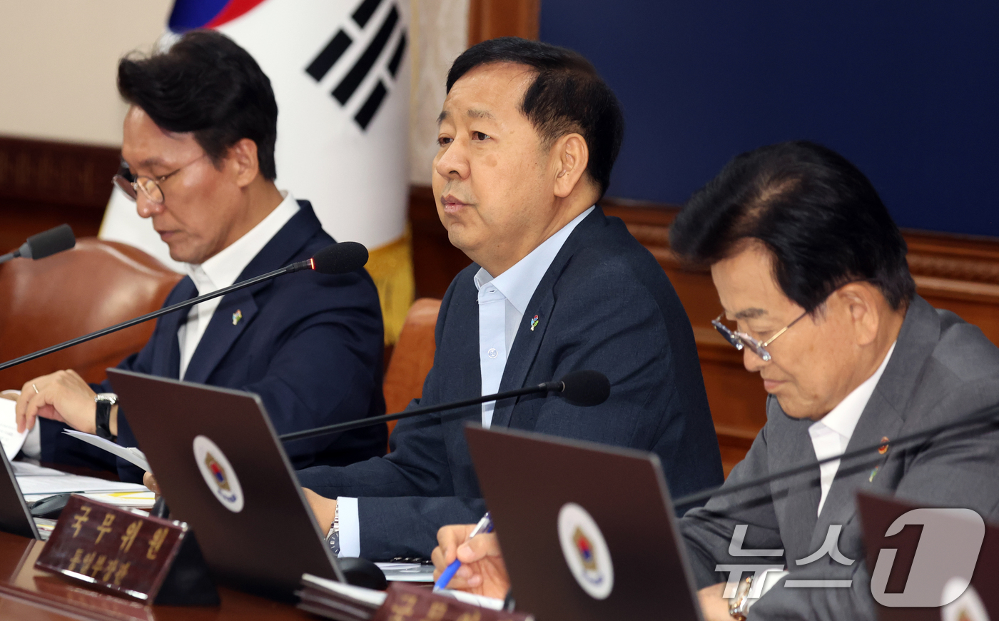 (서울=뉴스1) 김명섭 기자 = 구윤철 경제부총리 겸 재정경제부 장관이  9일 오전 서울 종로구 세종대로 정부서울청사에서 열린 국무회의에서 발언을 하고 있다. 2026.6.9/뉴스 …