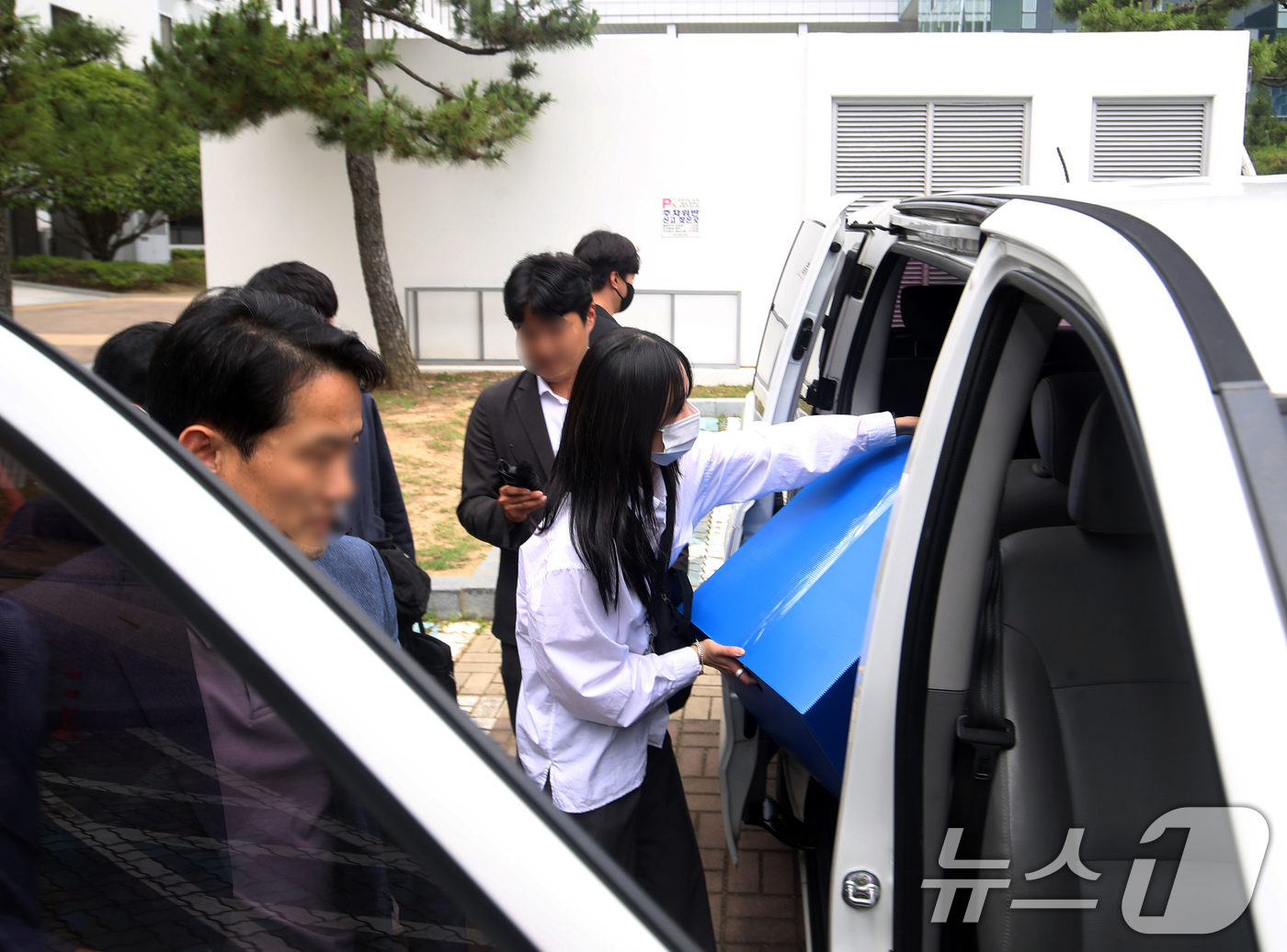(창원=뉴스1) 윤일지 기자 = 9일 6·3 지방선거 과정에서 불거진 박완수 국민의힘 경남도지사 후보 선거대책위원회의 딥페이크(인공지능 합성 기술) 영상물 제작·배포와 관권선거 의 …