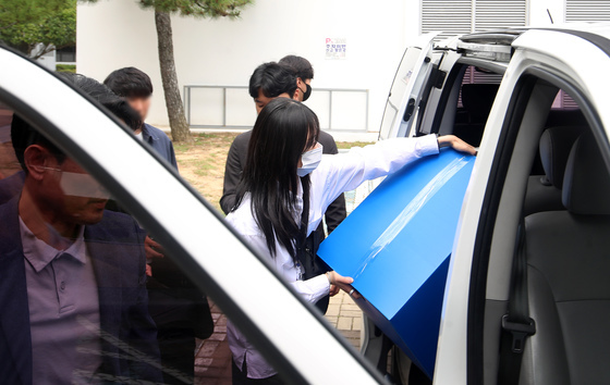 '딥페이크 영상물·관권선거' 의혹 경남도청 압수수색