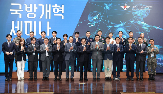 병력 자원 급감 대비…軍, 2040년까지 간부 비율 40%→63%로 늘린다