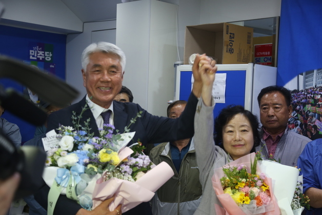 4선 정선군수 최승준 당선인…'기본소득' 정규 사업 굳히기
