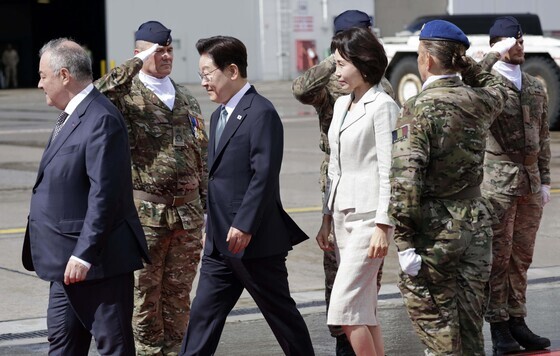 벨기에 도착한 이재명 대통령