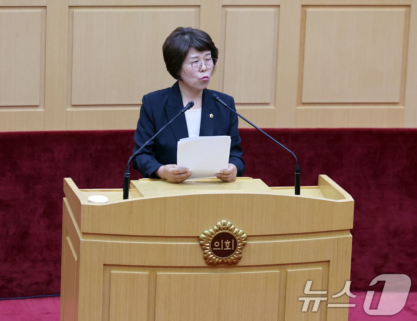 (무안=뉴스1) 박지현 기자 = 최경미 진보당 전남광주통합특별시의원이  1일 전남도의회 본회의장에서 열린 제1회 임시회 제1차 본회의에서 조례안과 관련해 발언하고 있다. 2026. …