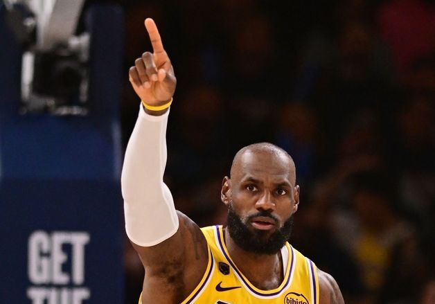 NBA '킹' 제임스, 레이커스와 결별…새 팀서 24번째 시즌 준비